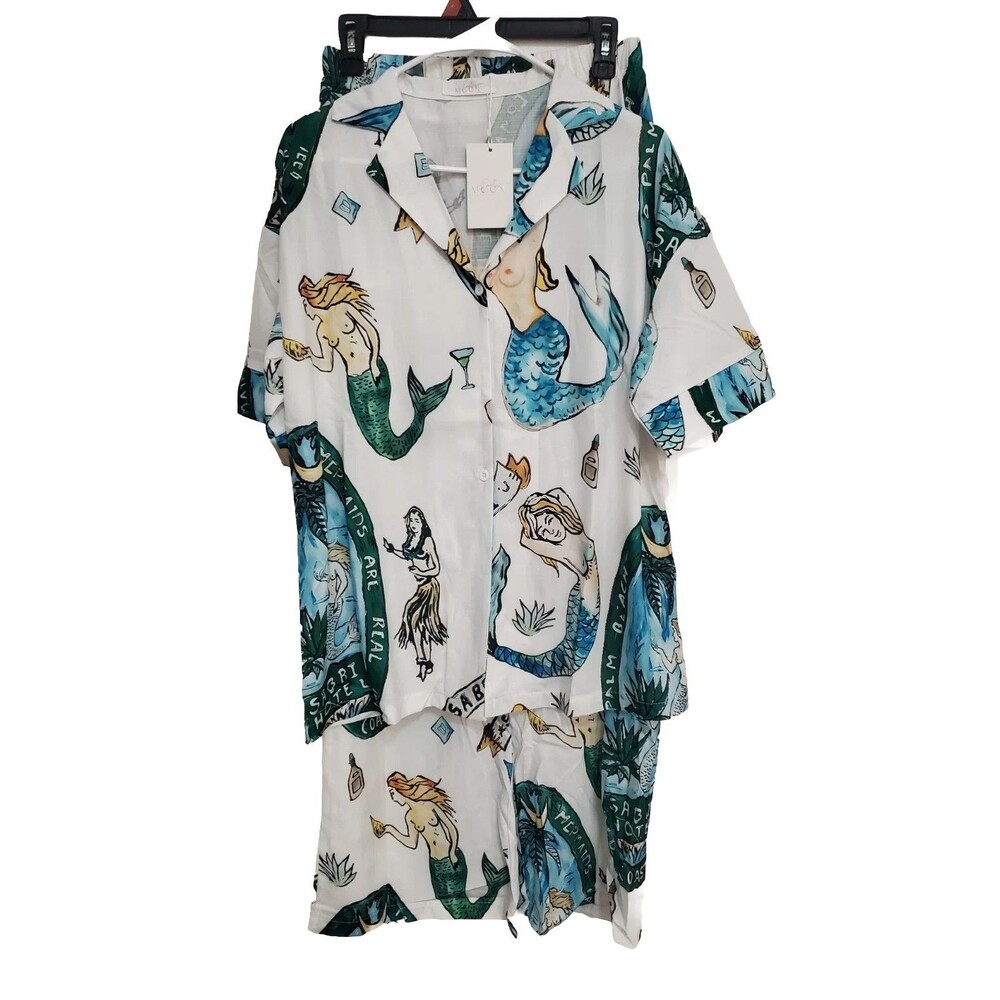 Lounge Set With Mermaids